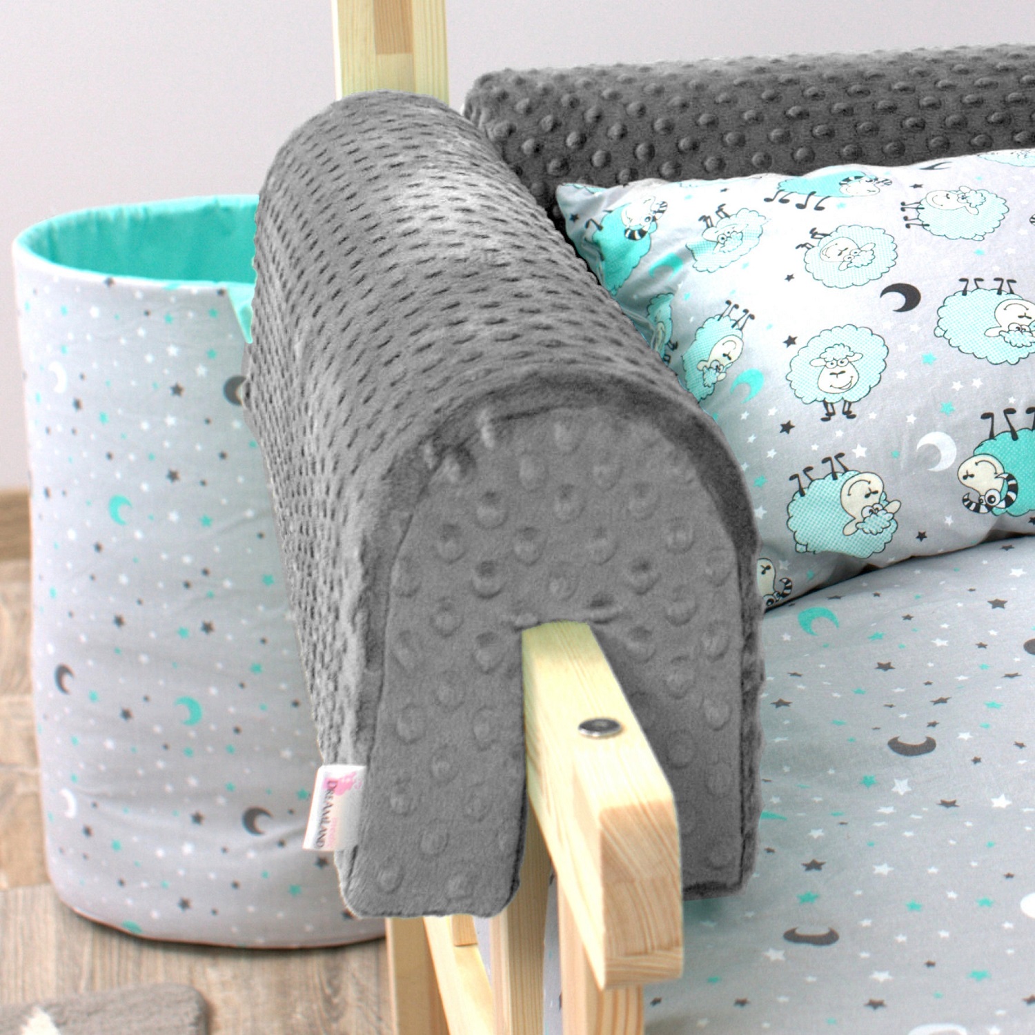 Bettkantenschutz Kinder Bettumrandung Kinderbetten Schutz f/ür Rausfallgitter Kantenschutz Babybett GRAU Minky Grau, 70 cm